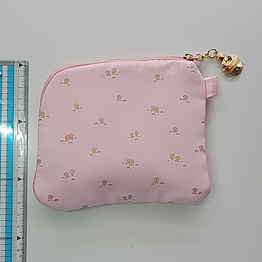 Michu X Sanrio L pouch - Picture 2 of 4